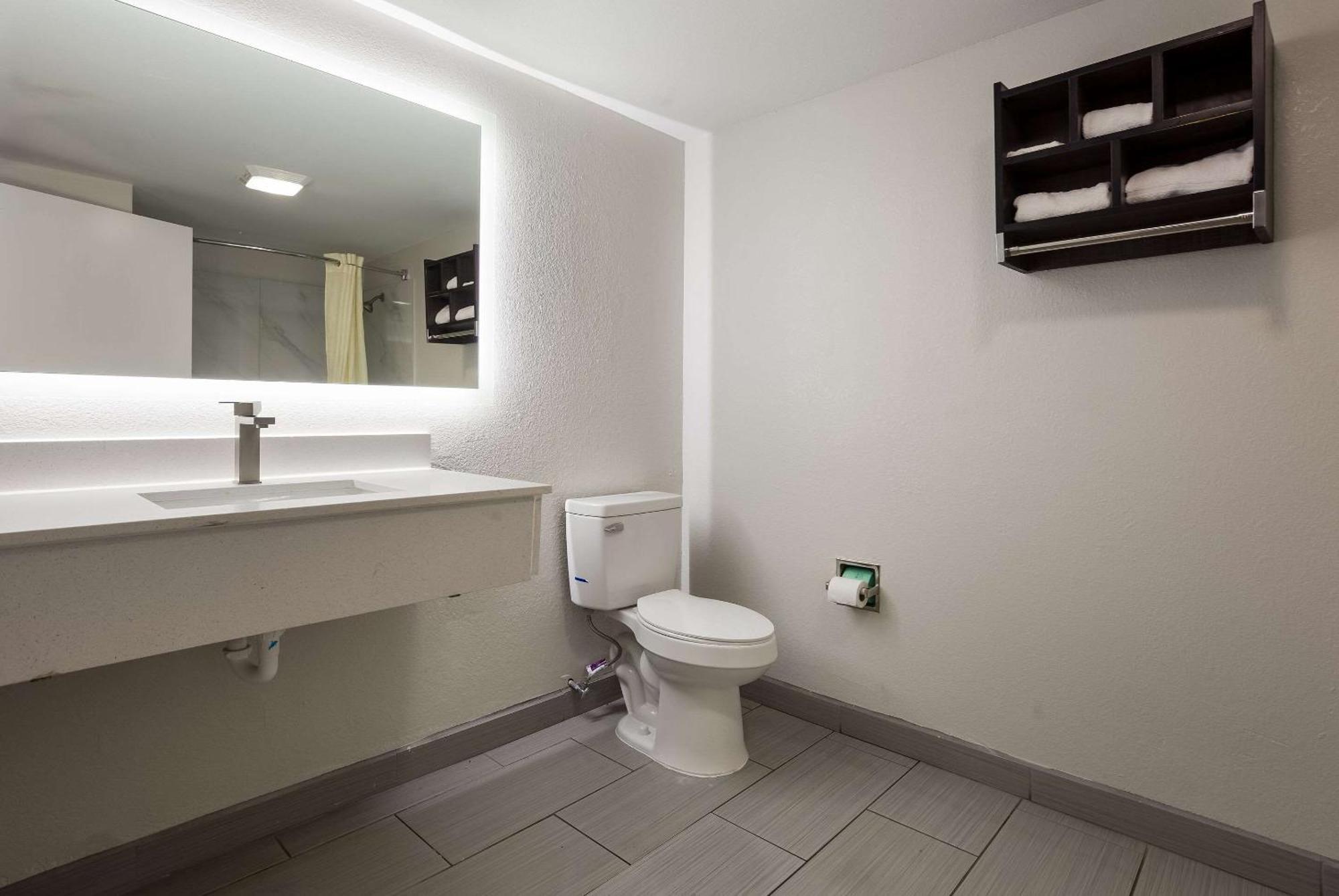 Econo Lodge Mobile Luaran gambar